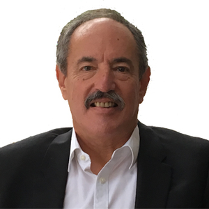 Edward Zanders (Managing Director of PharmaGuide Ltd)